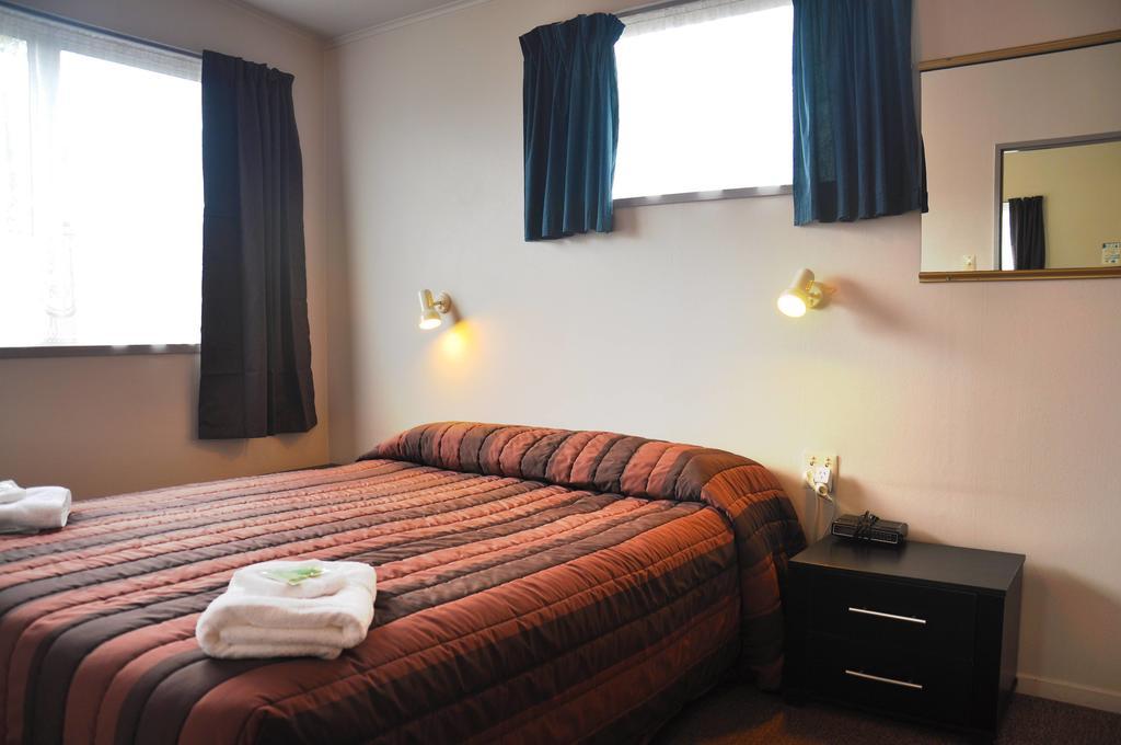 Feilding Motel Room photo